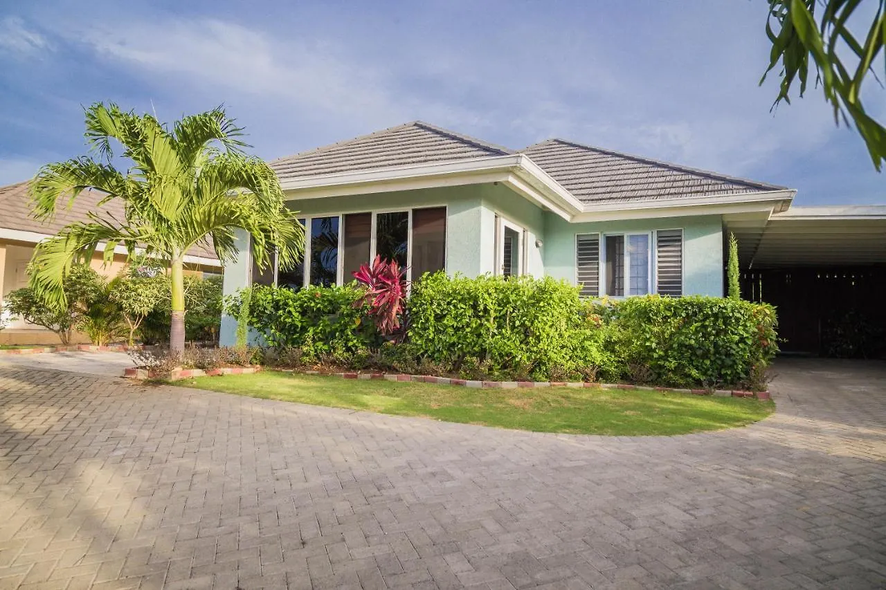 Coolshade Villa II Ocho Rios